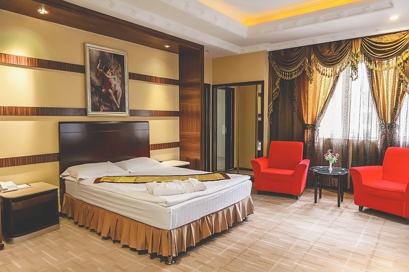 Renion Hills Hotel Almaty Eksteriør billede