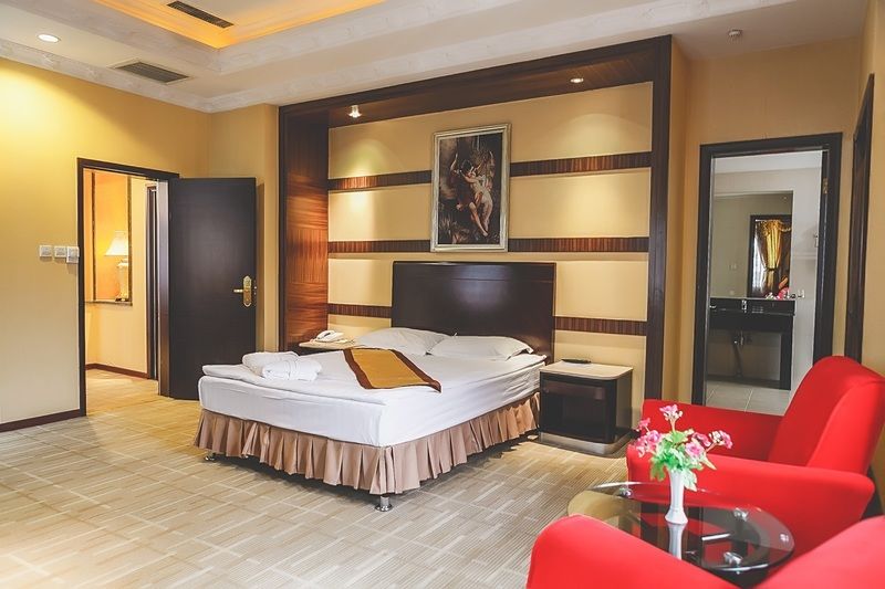 Renion Hills Hotel Almaty Eksteriør billede