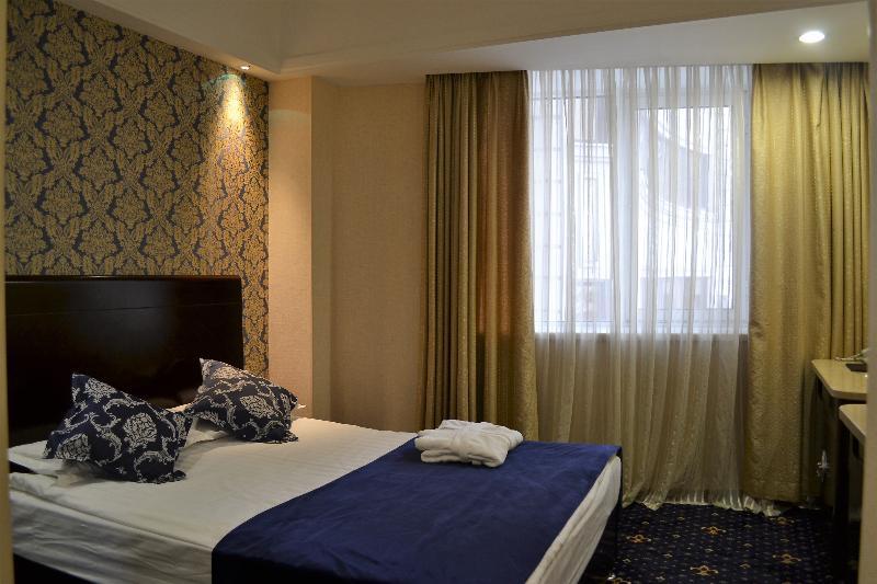 Renion Hills Hotel Almaty Eksteriør billede