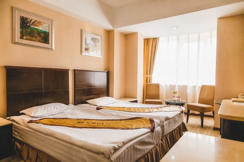 Renion Hills Hotel Almaty Eksteriør billede