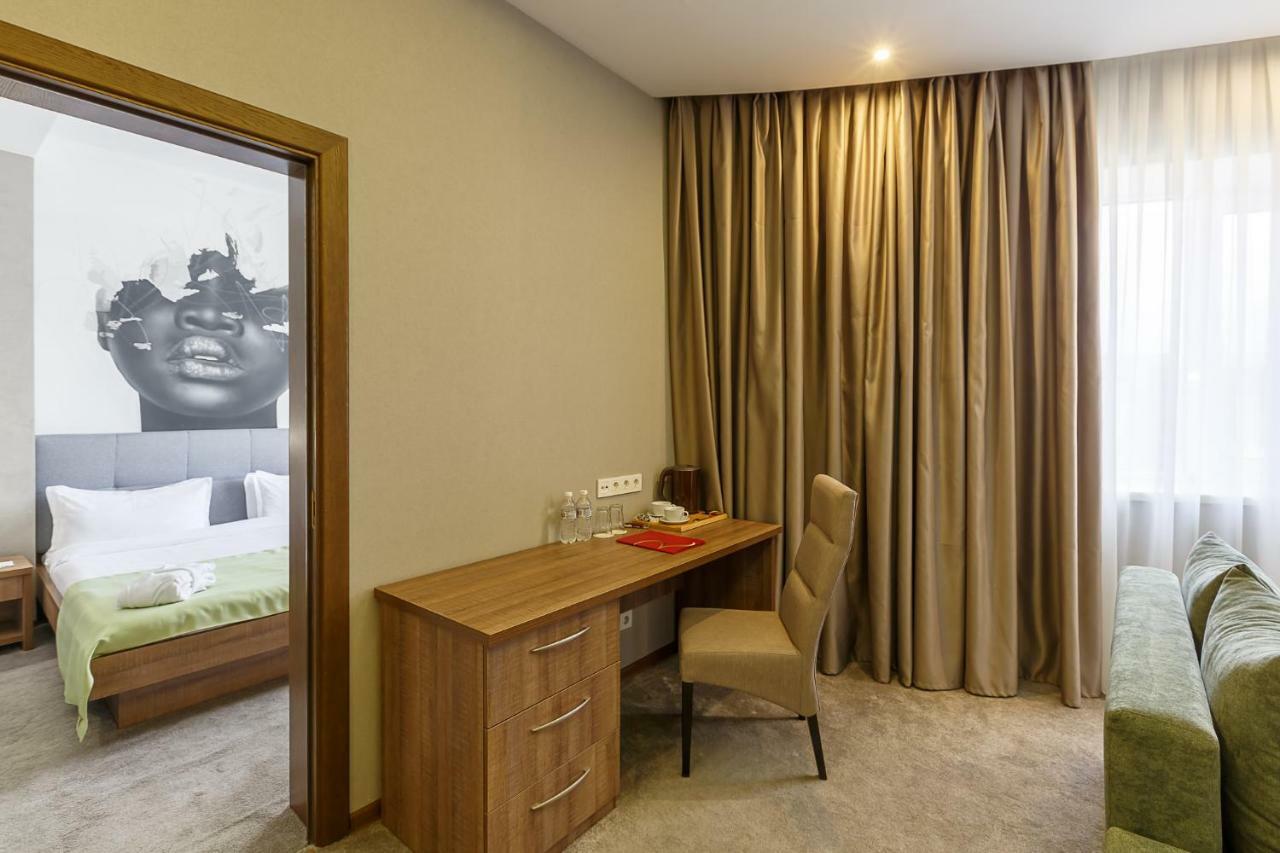 Renion Hills Hotel Almaty Eksteriør billede